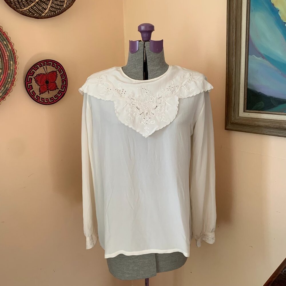 VTG 50s Chinese 100% Silk Blouse Sz 40 Hand Embroidered Cutwork Bib Fish Pieces